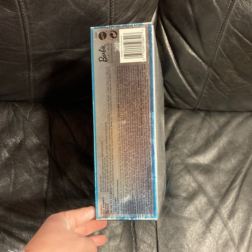 2001 Barbie - Picture 5 of 8